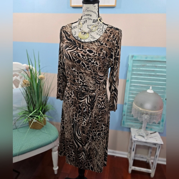Dana Buchman 3/4 Sleeve Animal Print Midi Dress - Picture 4 of 9